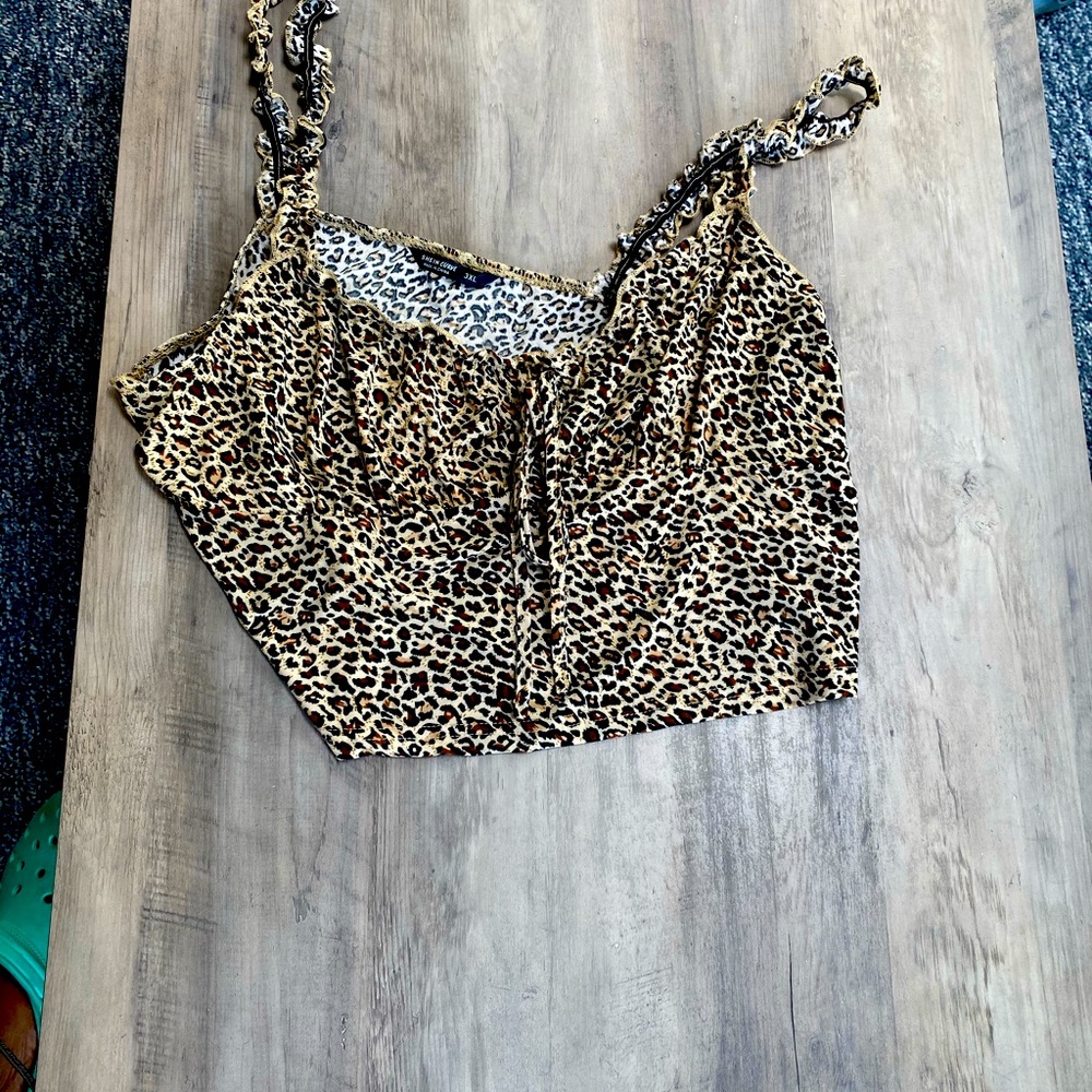 Crop top